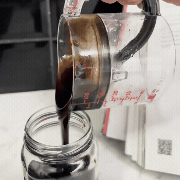 Multifunktionaler Messbecher Pro